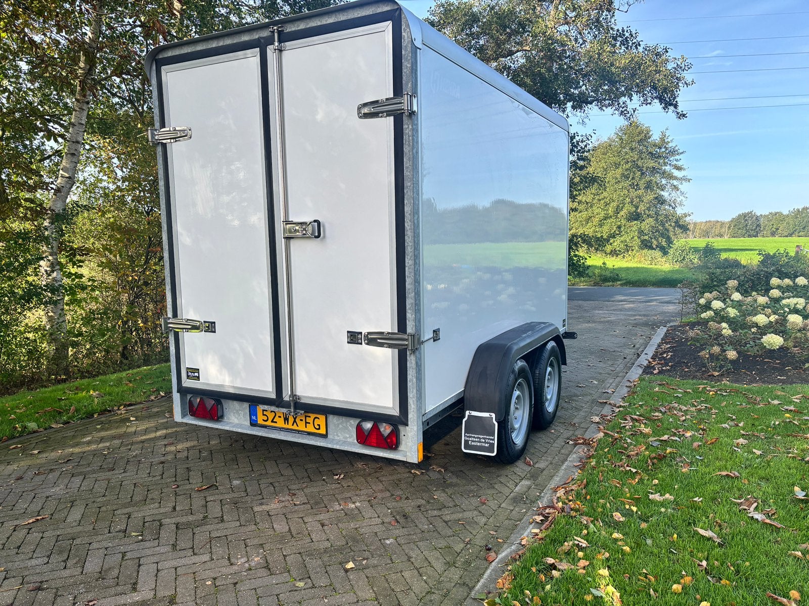 Henra GB 27 gesloten aanhangwagen, Ophalen, Zo goed als nieuw
