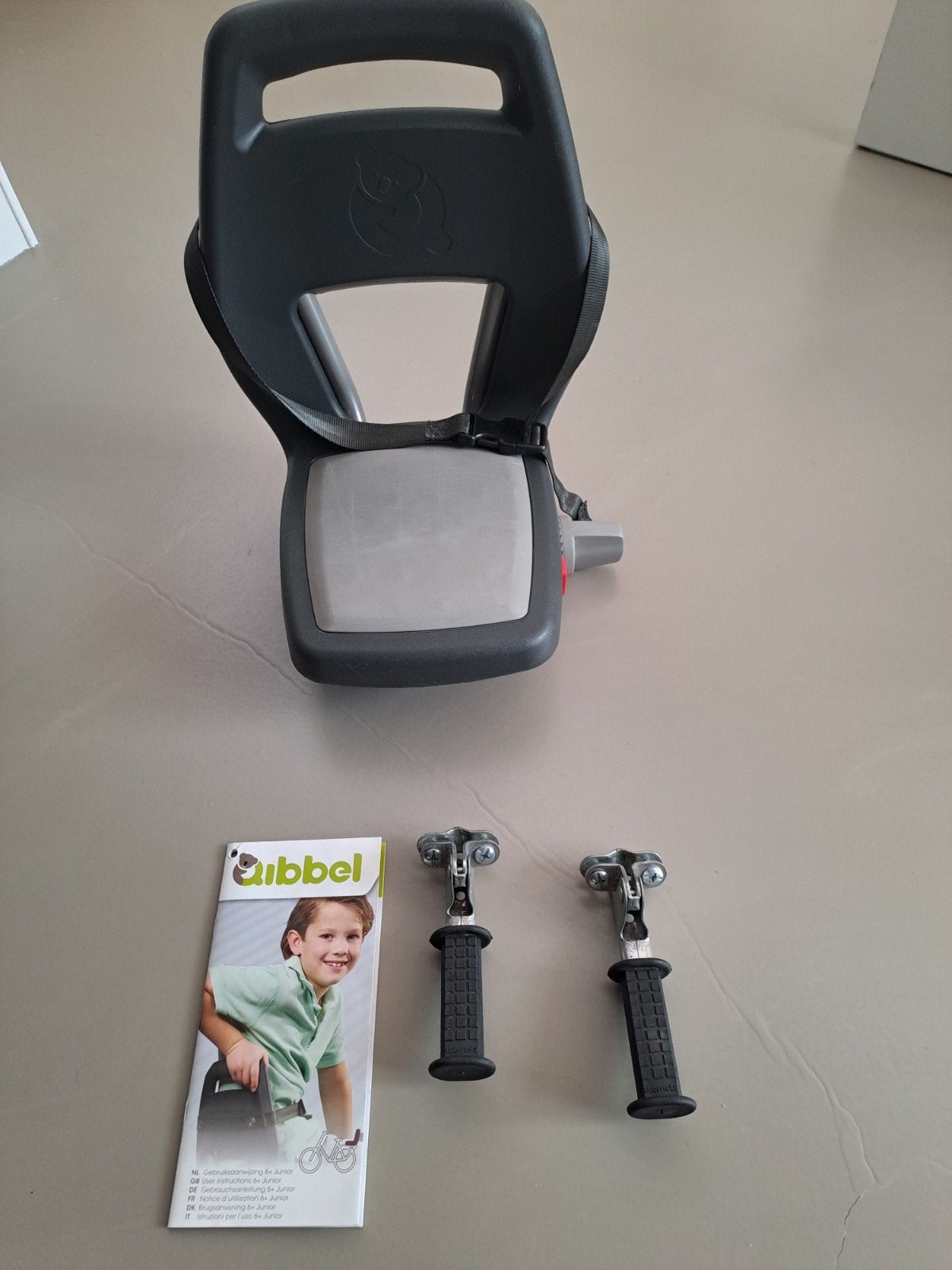 Qibbel 6+ Junior fietszitje met voetsteuntjes, Fietsen en Brommers, Fietsaccessoires | Fietsstoeltjes, Achterzitje, Voetsteuntjes