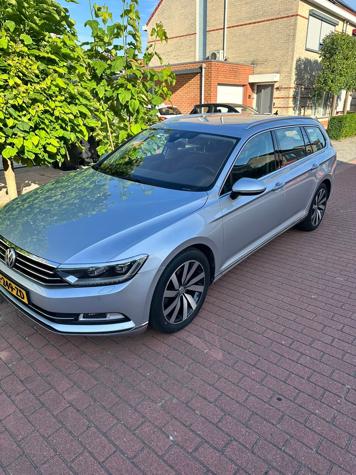 VW Passat 1.8 tsi | Highline | Dynaudio pakket |, 1800 kg, 4 cilinders, 1505 kg, Parkeerassistent