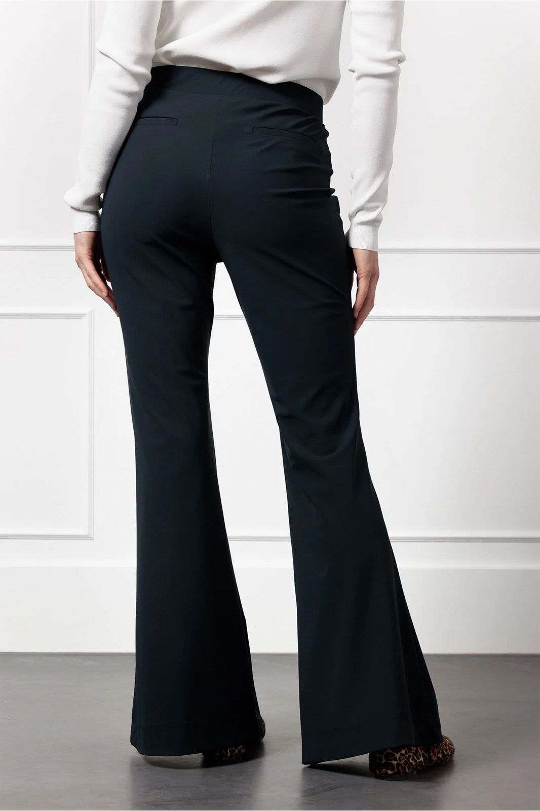 Studio anneloes lotta flared flair broek XS donkerblauw, Kleding | Dames, Blauw, Ophalen of Verzenden, Zo goed als nieuw, X