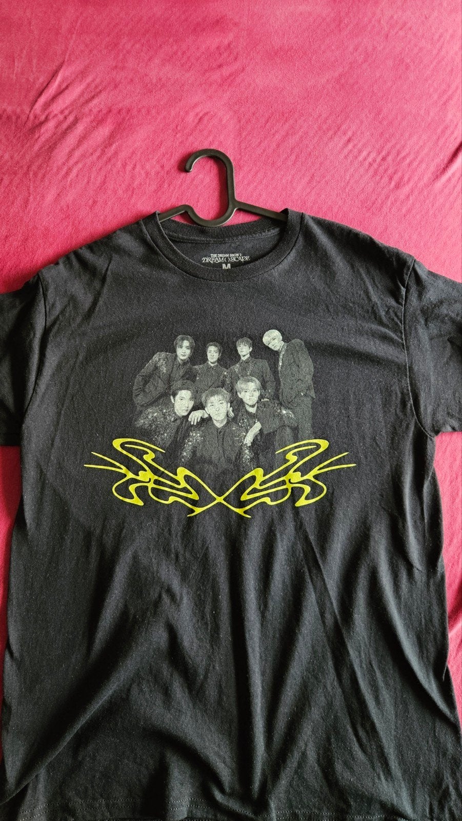 nct dream europe tour t shirt merch size M, Maat 38/40 (M), Geel, Ophalen of Verzenden, Zo goed als nieuw