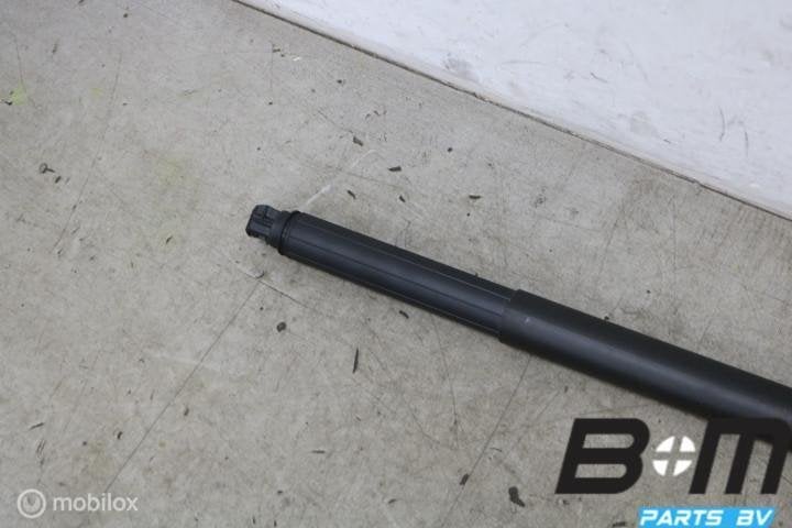 Aandrijfeenheid achterklep links VW Touareg 3 R 760827851A, Gebruikt
