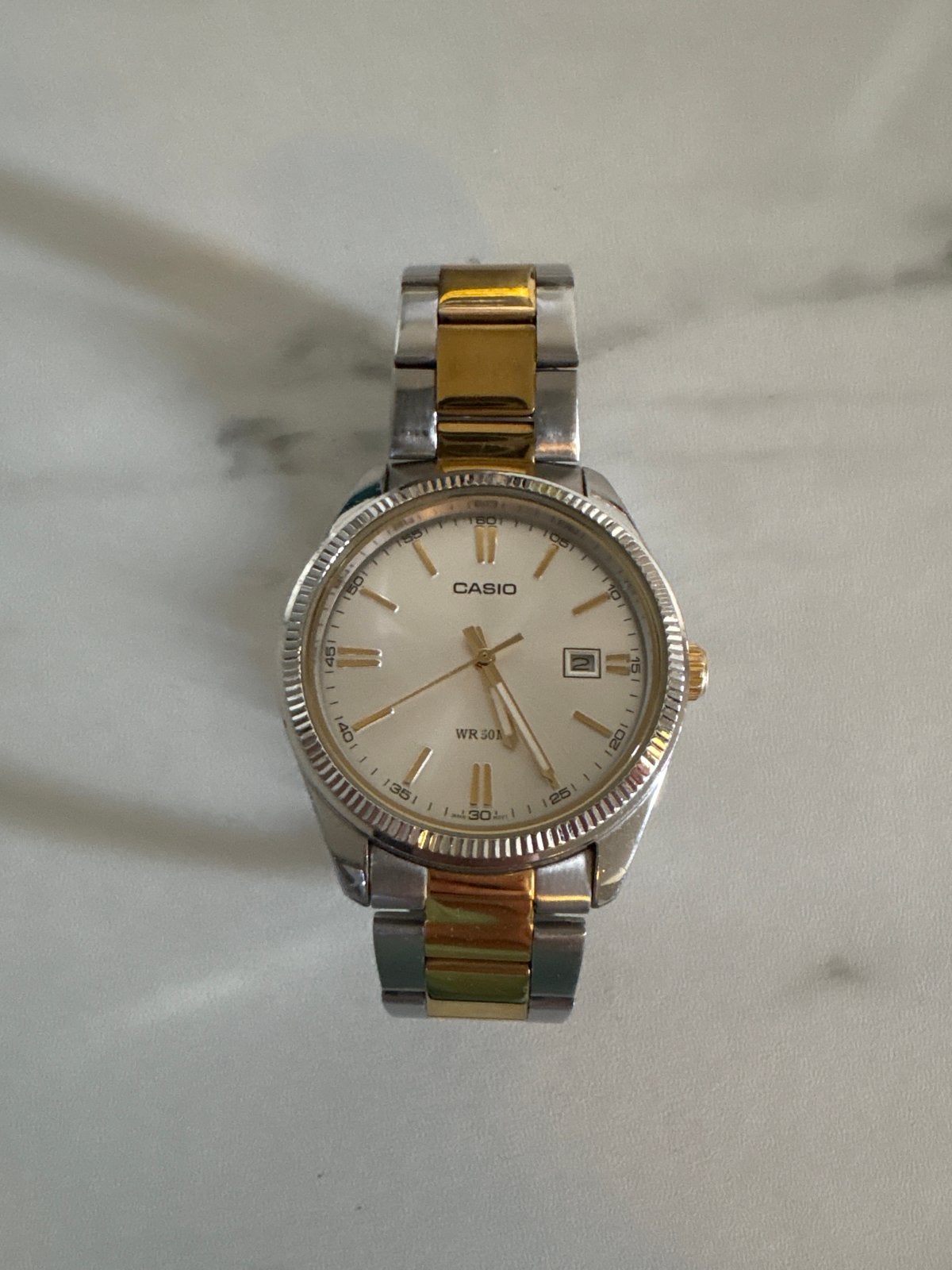 Casio Horloge MTP-1302P - Tweekleurig Herenhorloge, Casio, Gebruikt, Staal, Polshorloge