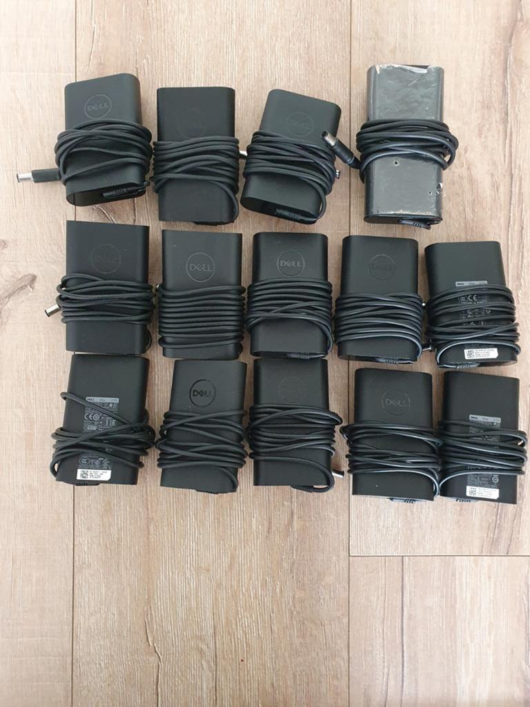 Partij Originele Dell 65watt en 90watt Opladers 15 Stuks, Ophalen
