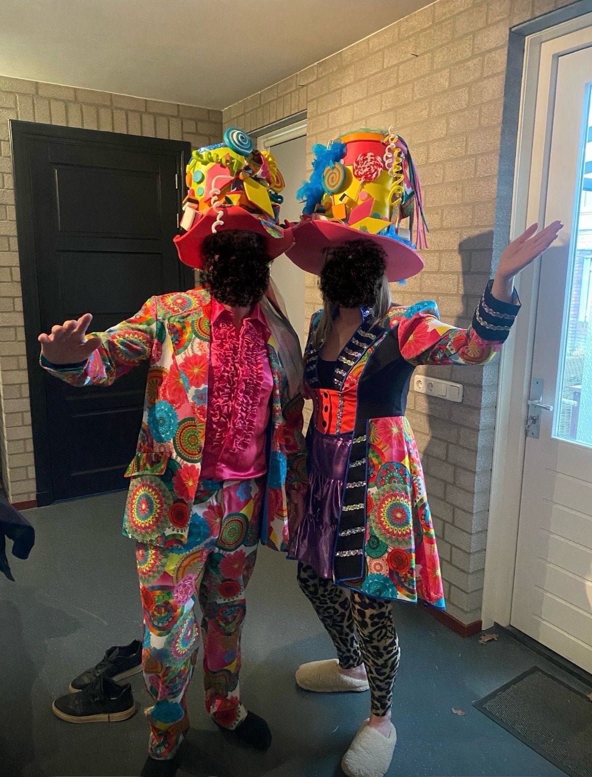 Carnavalskleding en accessoires - Kleurrijk en Feestelijk, Ophalen, Gebruikt, Kostuum, Carnaval