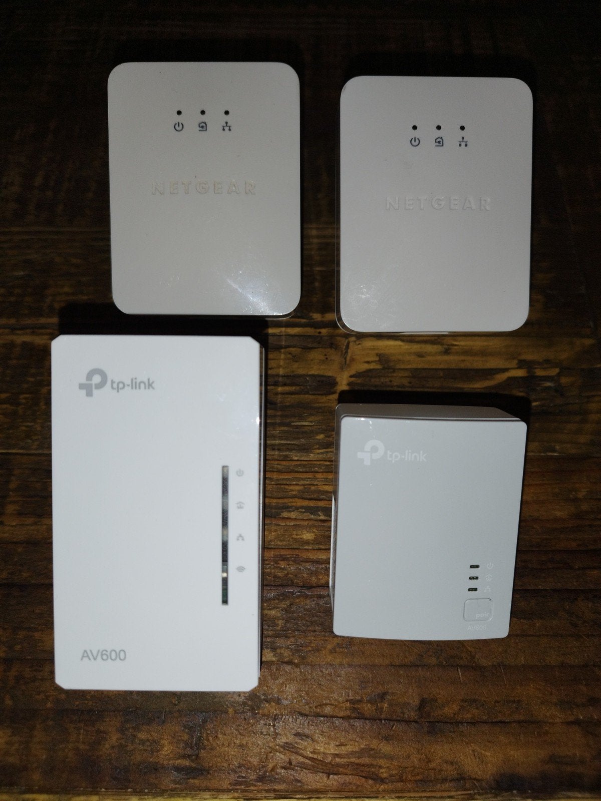 Powerline Adapters: Netgear XAV2001 & TP-Link AV600, Computers en Software, Netwerk switches, Ophalen of Verzenden