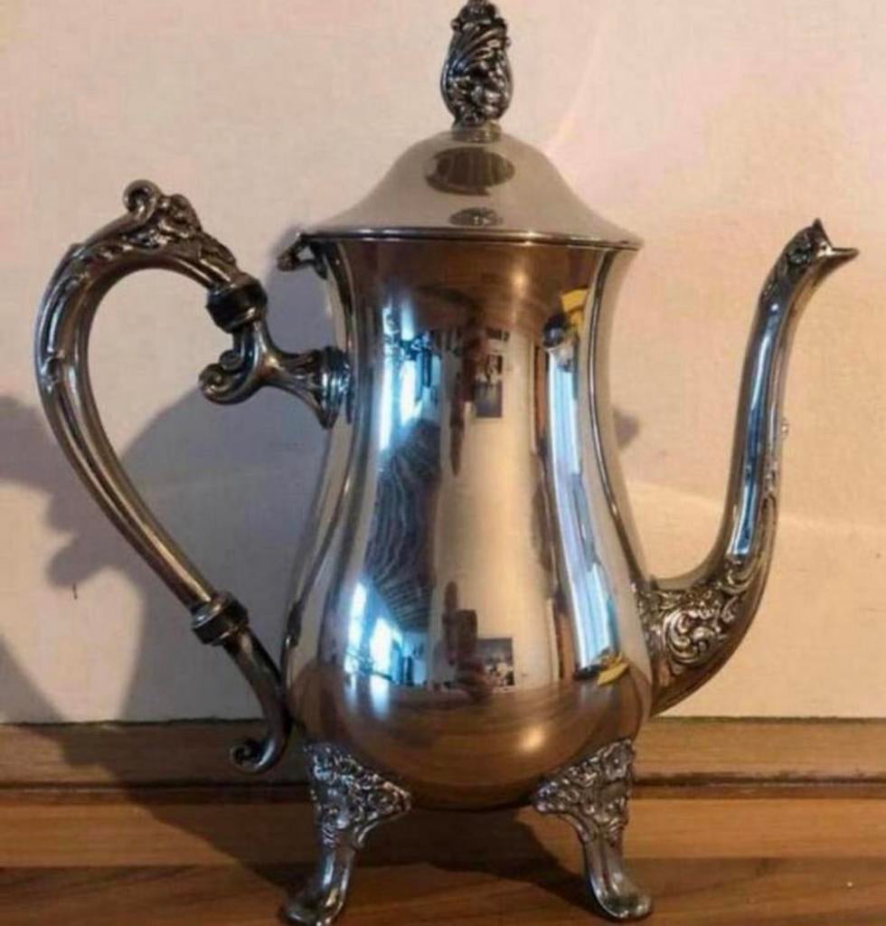 Antieke verzilverde koffiepot met sierlijk design, Antiek en Kunst, Ophalen of Verzenden, Zilver