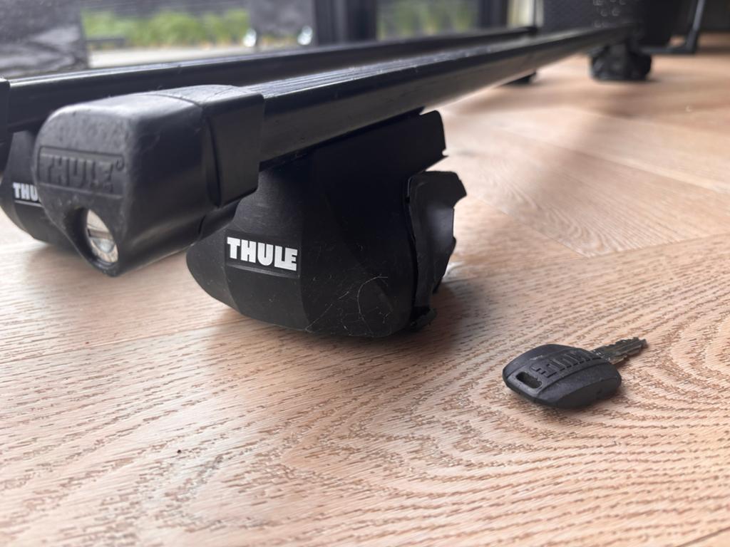 Thule rapid dakdragers met slot  (verstelbaar), Auto diversen, Dakdragers, Ophalen of Verzenden, Gebruikt