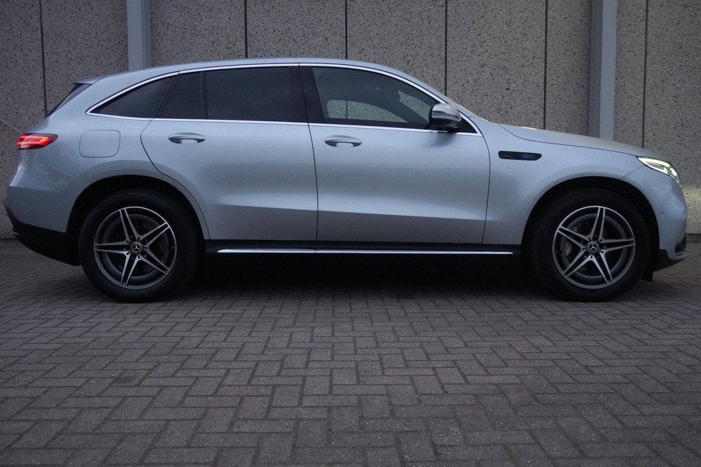Mercedes-Benz EQC 400 4MATIC Premium Plus 80 kWh AMG line SO, Auto's, Mercedes-Benz, 80 kWh, 1333 min, Vierwielaandrijving, 408 pk