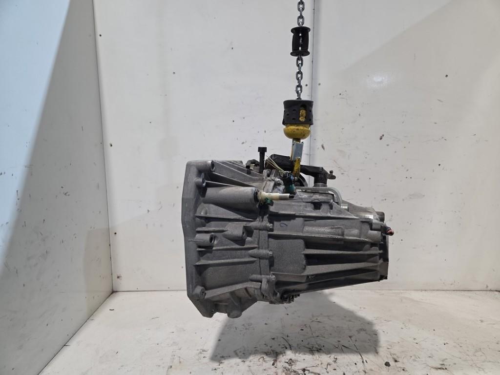 Versnellingsbak Schakel ABS Renault Kadjar (RFEH) 320109779R, Gebruikt, Renault Deutschland AG, Dialog.deutschland@renault.de