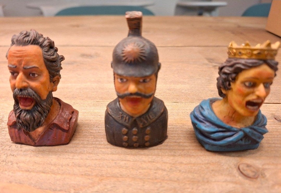Set van 3 gedetailleerde beeldjes: Man, Soldaat, Koning, Ophalen of Verzenden, Gebruikt, Mens