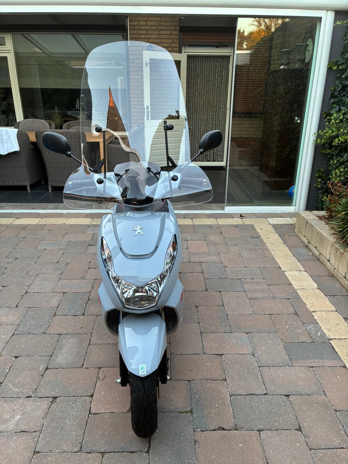 Peugeot kisbee rs snorfiets 825 km gelopen, Ophalen of Verzenden, Zo goed als nieuw, Benzine, Overige modellen