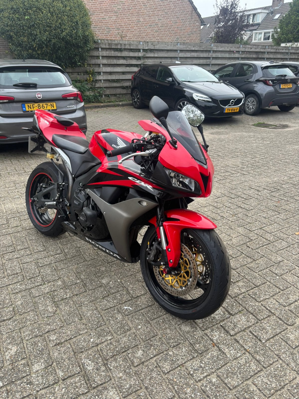 Honda CBR 600RR A2 “35”KW, Ophalen