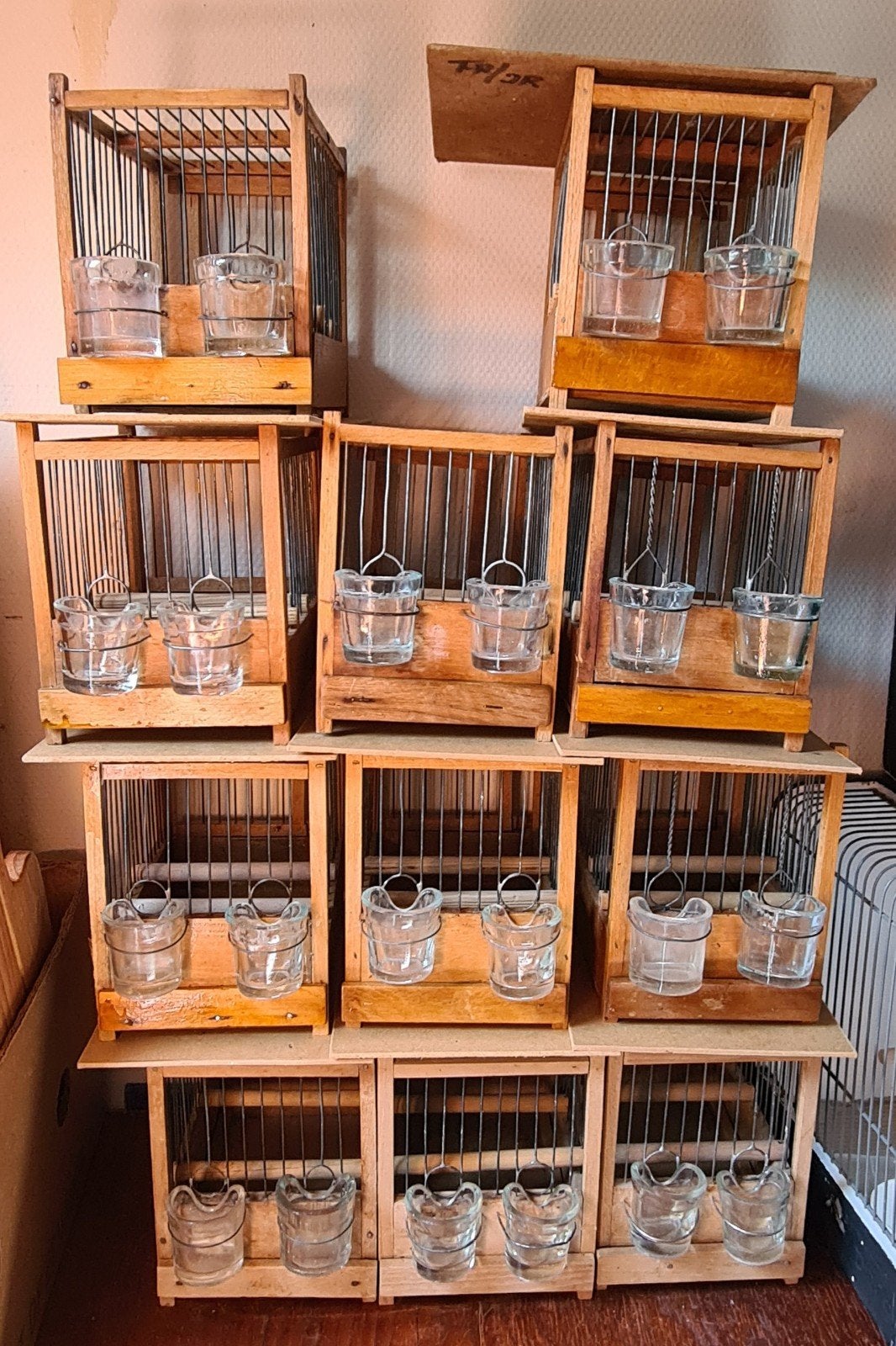 Zangkooitjes en 1 vervoer/zangkist., Dieren en Toebehoren, Ophalen, Hout, Vogelkooi