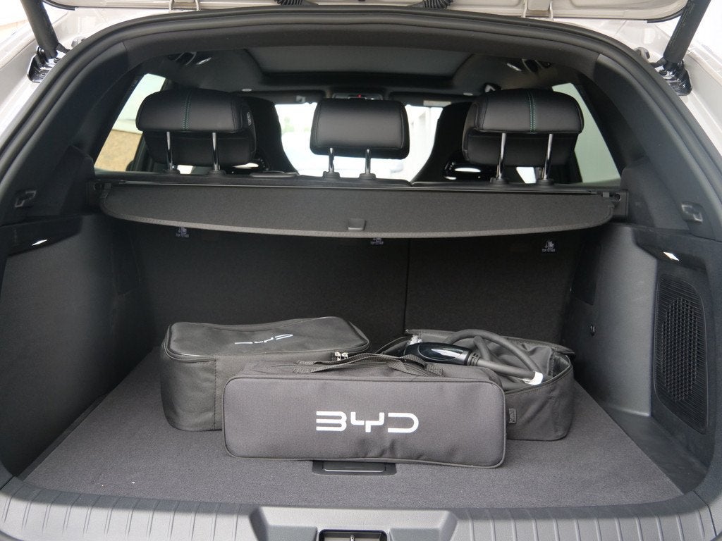BYD SEAL U 1.5 DM-i FWD Comfort 218 Pk 26,6 kWh PHEV Leder /, Auto's, BYD, Seal U, Zwart, Bedrijf, Hybride Elektrisch/Benzine