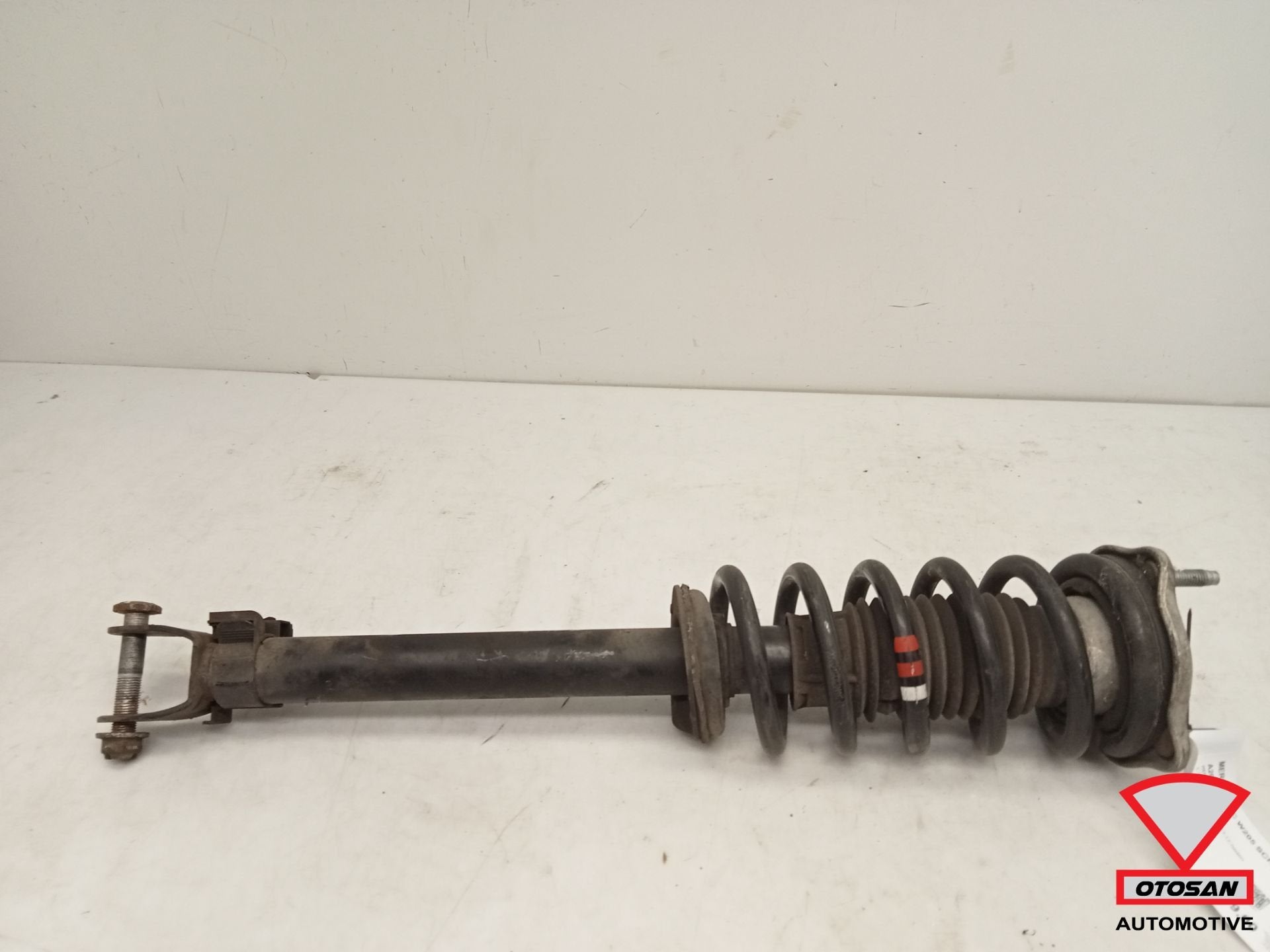 Mercedes C Klasse W205 Schokdemper Links Voor A2053201913, Gebruikt, Mercedes-Benz AG, Mercedes-Benz, Ophalen of Verzenden