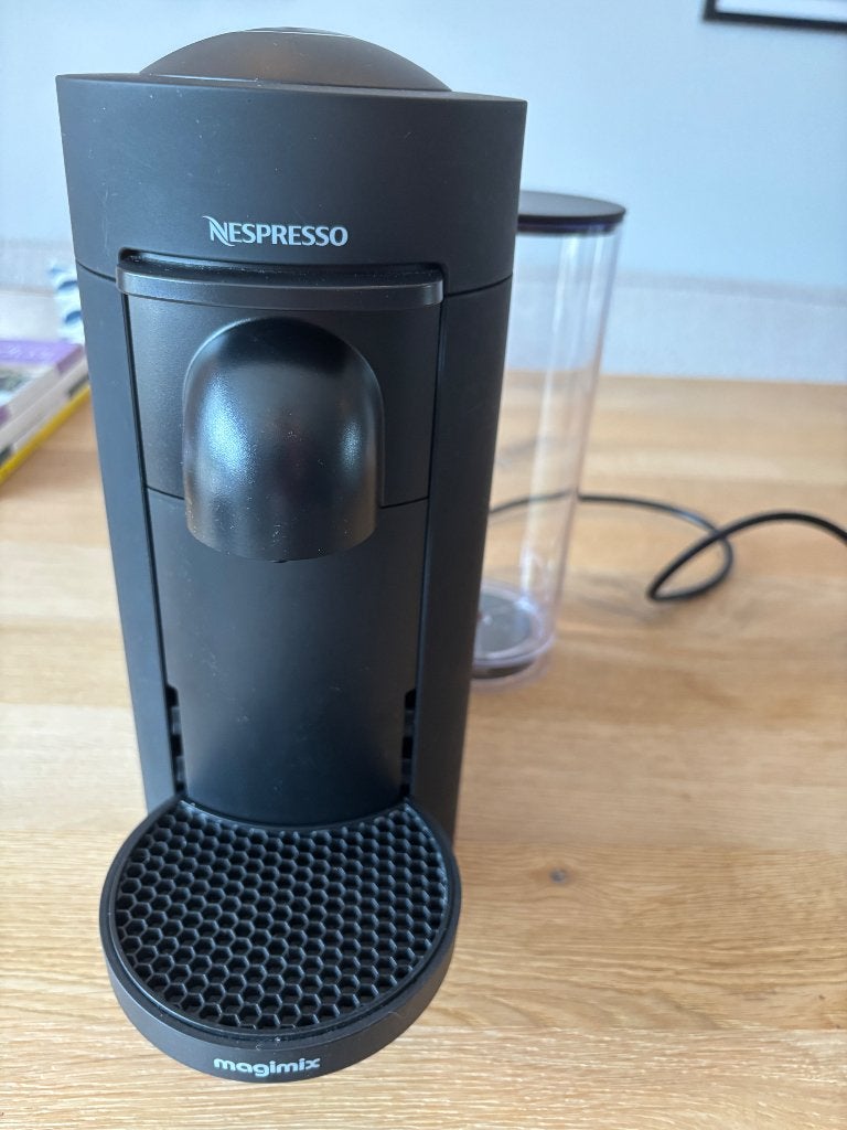 Magimix Vertuo M600 Plus. Nieuw, nooit gebruikt., Ophalen, Espresso apparaat, Nieuw, 4 tot 10 kopjes