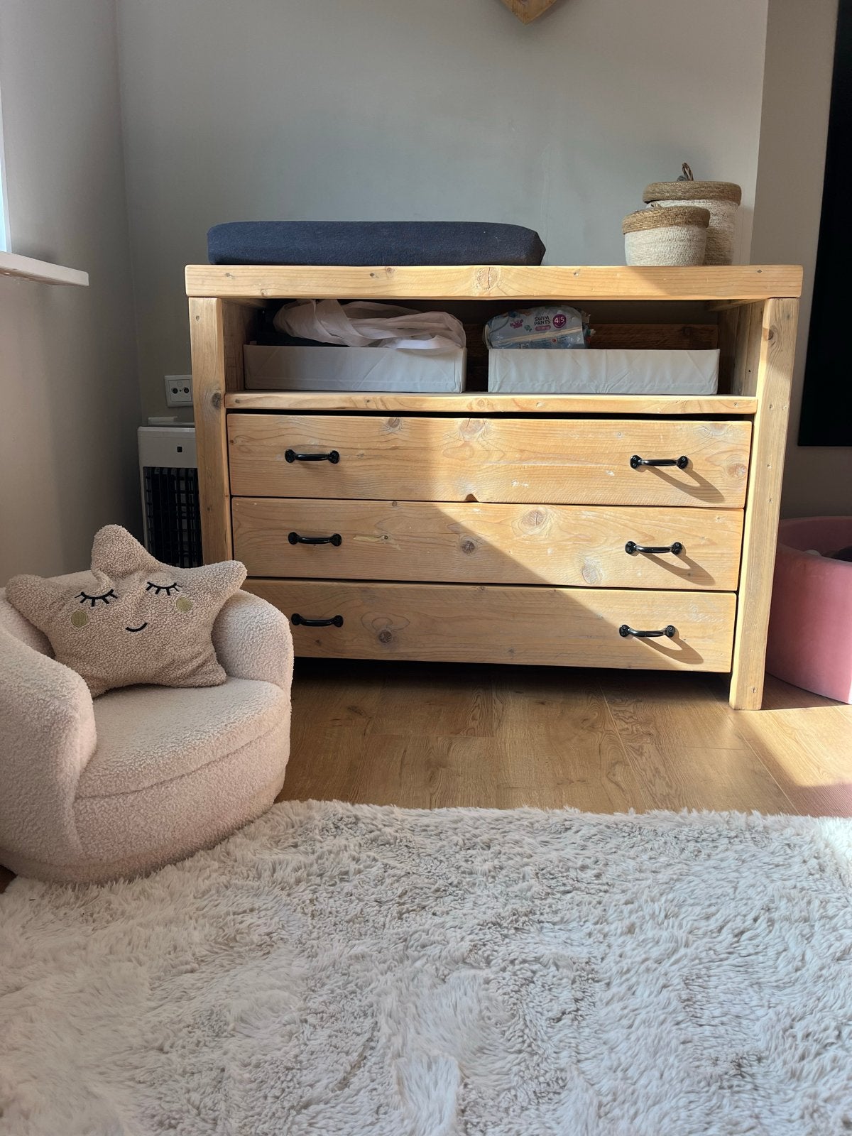 Foto 5 van Complete Kinderkamer Set: Ledikant, Commode, Kast, Kapstok