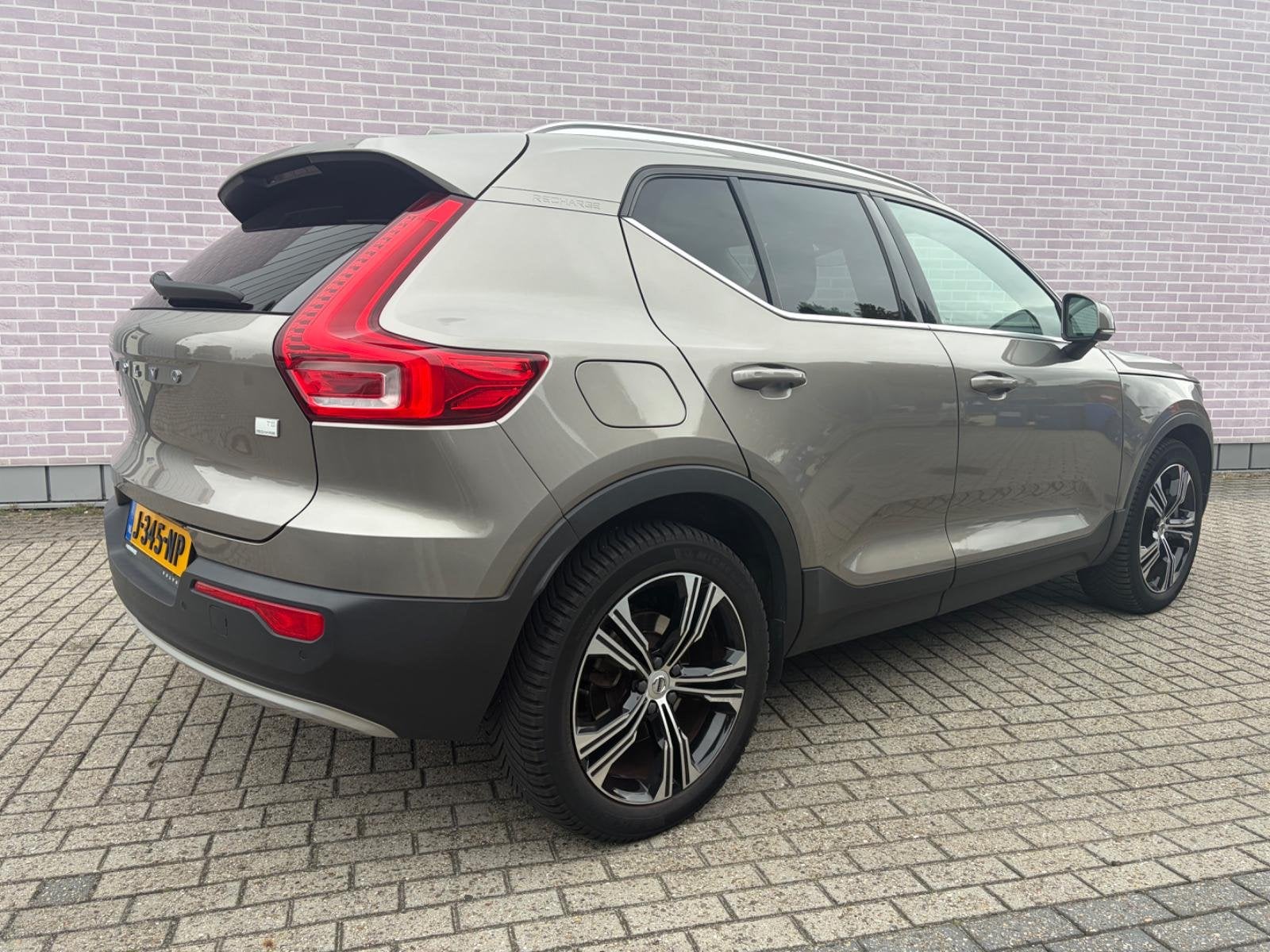 Volvo XC40 1.5 T5 Recharge Inscription | Plug-in Hybrid (PHE, Euro 6, 1712 kg, Hybride Elektrisch/Benzine, 3 cilinders
