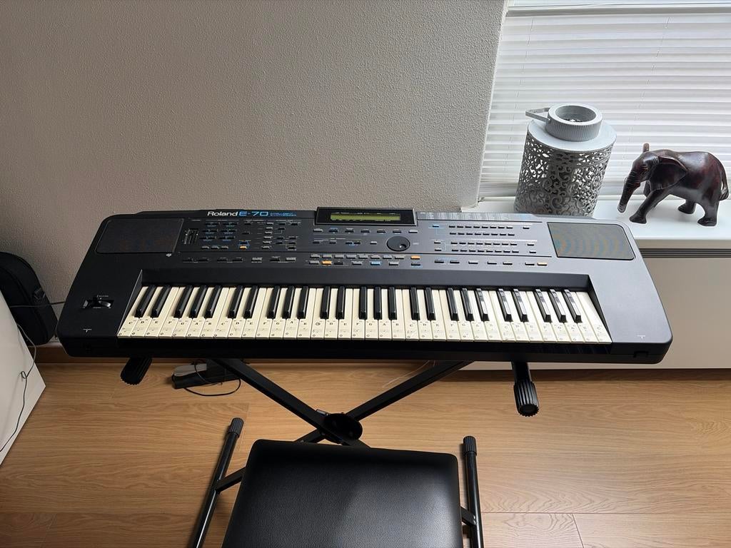Roland E-70 keyboard - Uitstekende staat, 61 toetsen, Roland, Ophalen of Verzenden, Zo goed als nieuw
