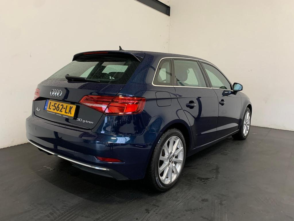 Audi A3 Sportback 30 TFSI Advance Sport G-tron Carplay!, Auto's, 4 cilinders, CNG (Aardgas), Blauw, Bedrijf