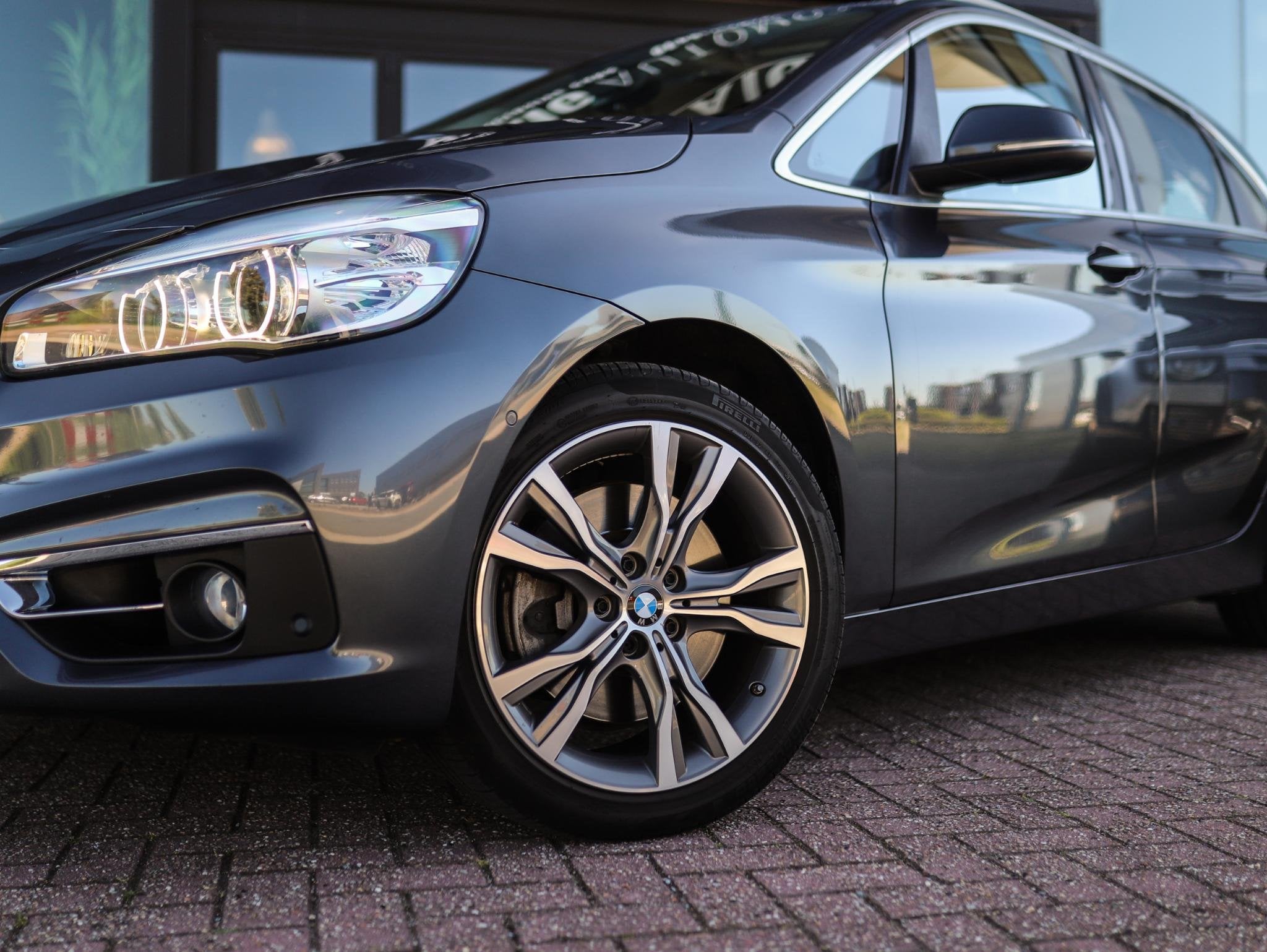 BMW 2-serie Active Tourer 225i xDrive High Executive | Trekh, Automaat, 1998 cc, Gebruikt, Euro 6
