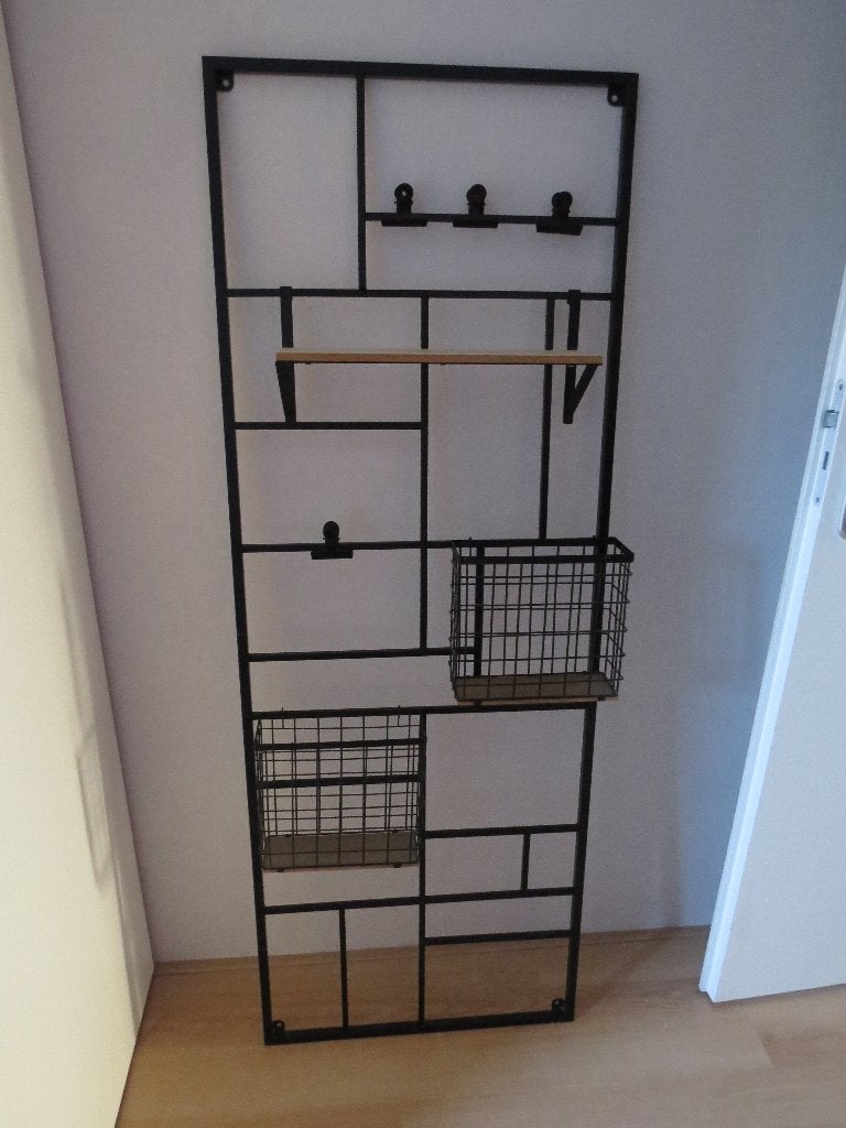 Metalen wandrek Xenos met mandjes, clips en plankje, Ophalen, Gebruikt