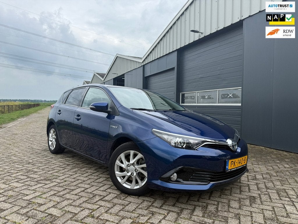 Toyota Auris 1.8 Hybrid Dynamic Navi/Camera/Pano, Auto's, 28 km/l, Gebruikt, Euro 6, 4 cilinders