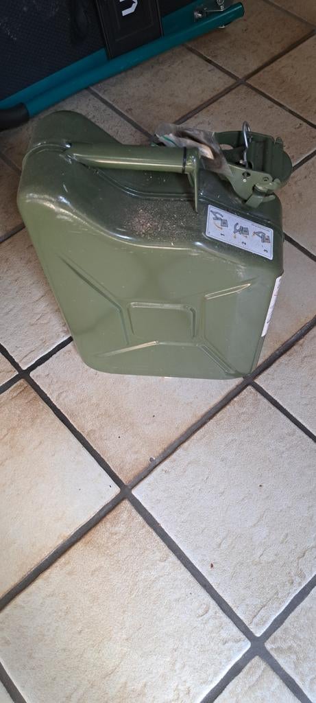 Te koop jarikan benzine ijzer, Ophalen