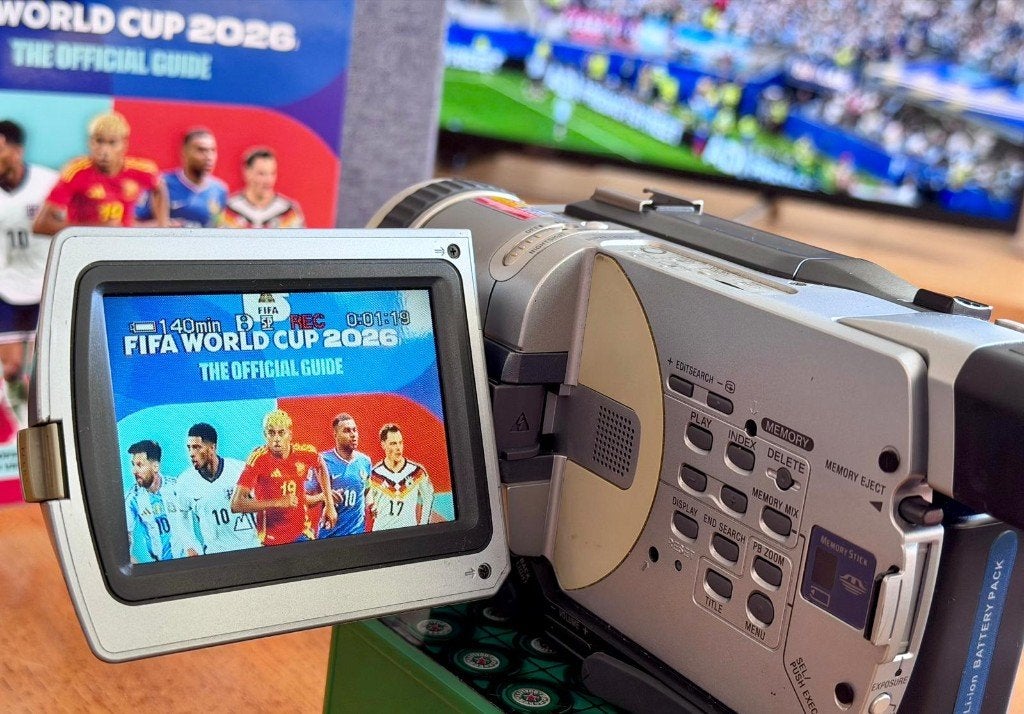 Sony DCR-TRV530E Digital8, Topmodel, Speelt Video8/Hi8 af, 20x of meer, Overige soorten, Ophalen of Verzenden, Zo goed als nieuw