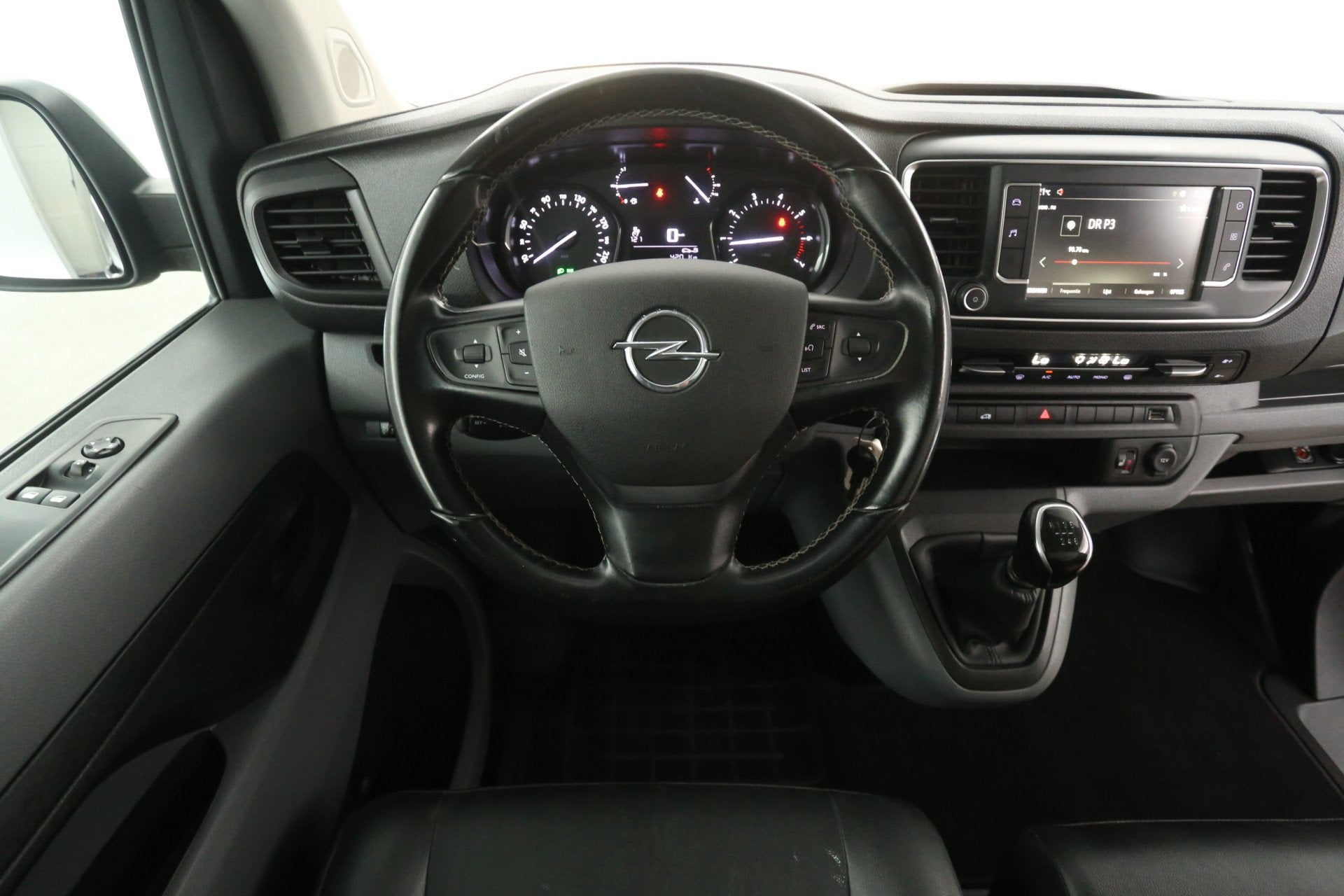 Opel Vivaro 2.0D L3H1 | Clima | Cruise | Carplay | 3 Zits |, Auto's, Gebruikt, 2500 kg, Origineel Nederlands, Bedrijf