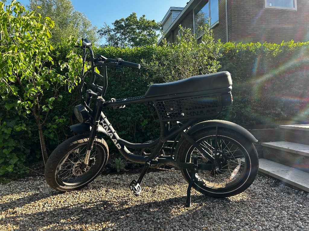 Knaap BCN black e-bike inclusief slot, Ophalen, Zo goed als nieuw, 50 km per accu of meer, Overige merken