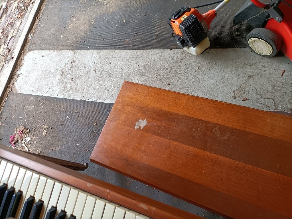 Piano. Currier, Ophalen, Gebruikt, Bruin, Piano