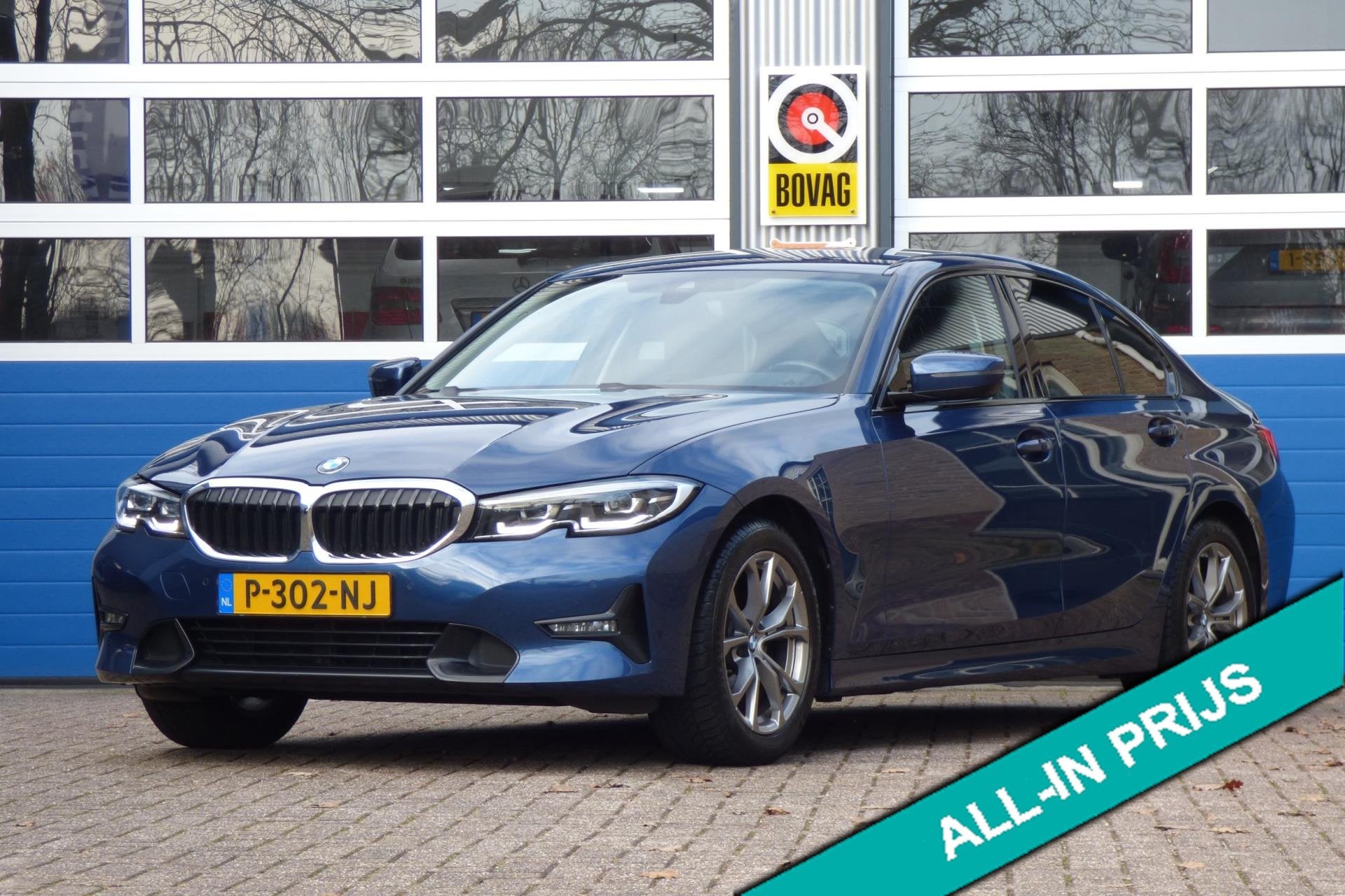 BMW 3-serie 318i Business Edition, Automaat, 1998 cc, Achterwielaandrijving, Gebruikt