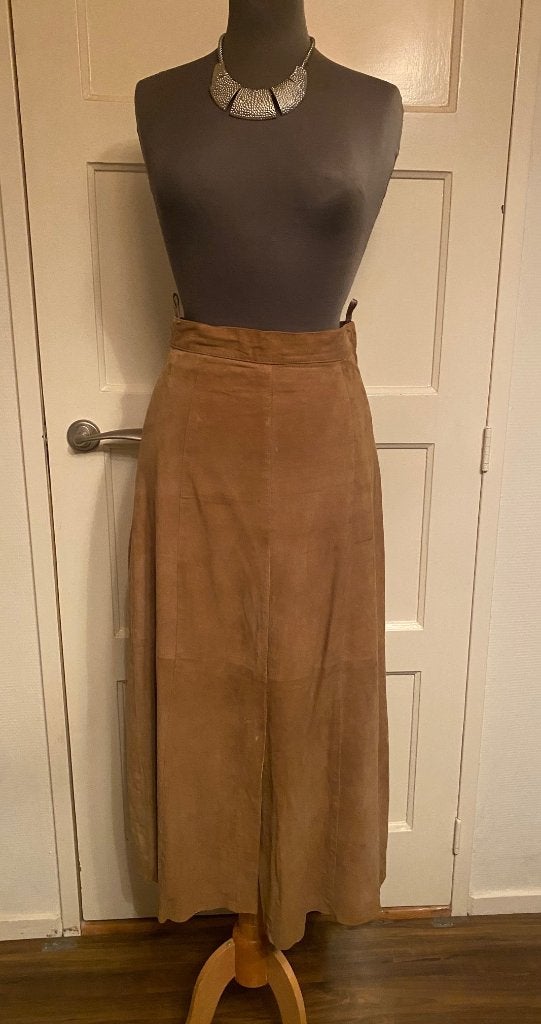 Lange Suede Rok / Maat 38, Kleding | Dames, Maat 38/40 (M), Zwart, Ophalen of Verzenden, Gedragen