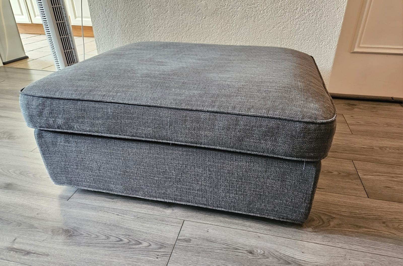 Grijze Poef Ikea KIVIK grijs, Huis en Inrichting, Ophalen, 75 tot 100 cm, Zo goed als nieuw, Stof