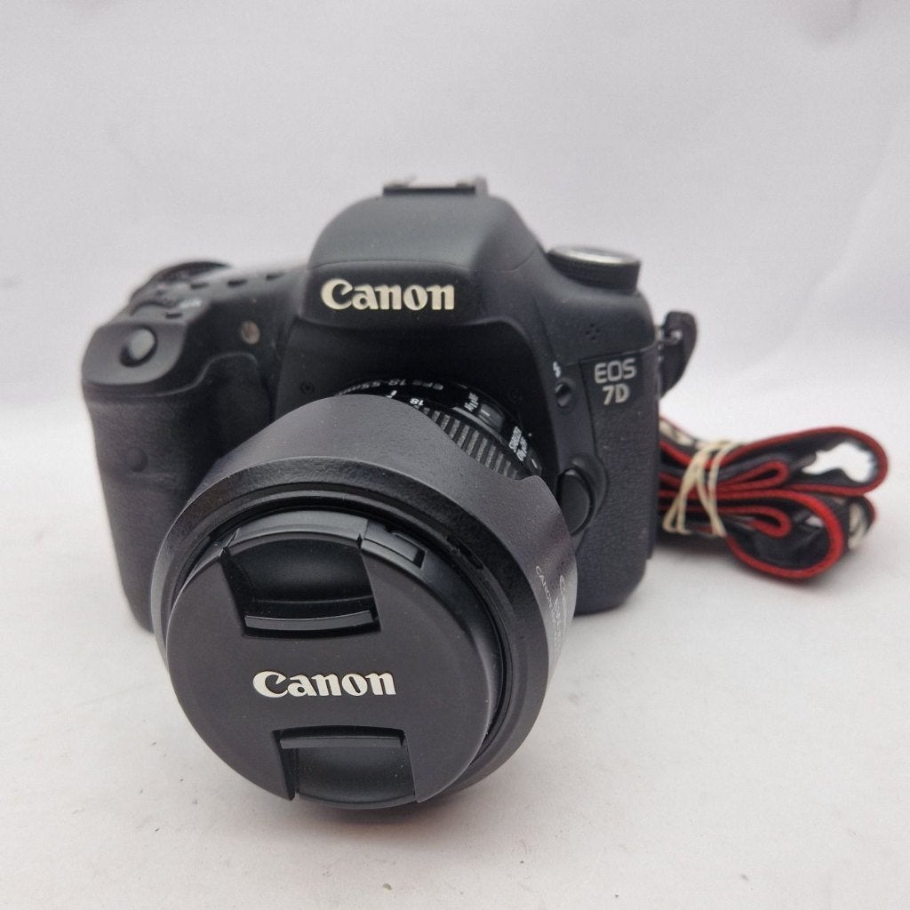 Canon Eos 7D + lens 18-55mm | Nu voor maar € 279,99, Ophalen of Verzenden, Gebruikt, Telelens