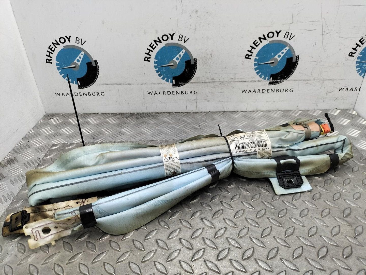 MERCEDES A CLASS A250 AIRBAG RECHTS 2018, Auto-onderdelen, Ophalen of Verzenden, Gebruikt, Stiba lid