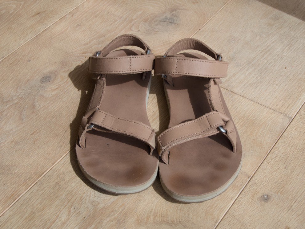 Sandalen Teva beige leer maat 41, Beige, Gedragen, Sandalen of Muiltjes, Ophalen of Verzenden