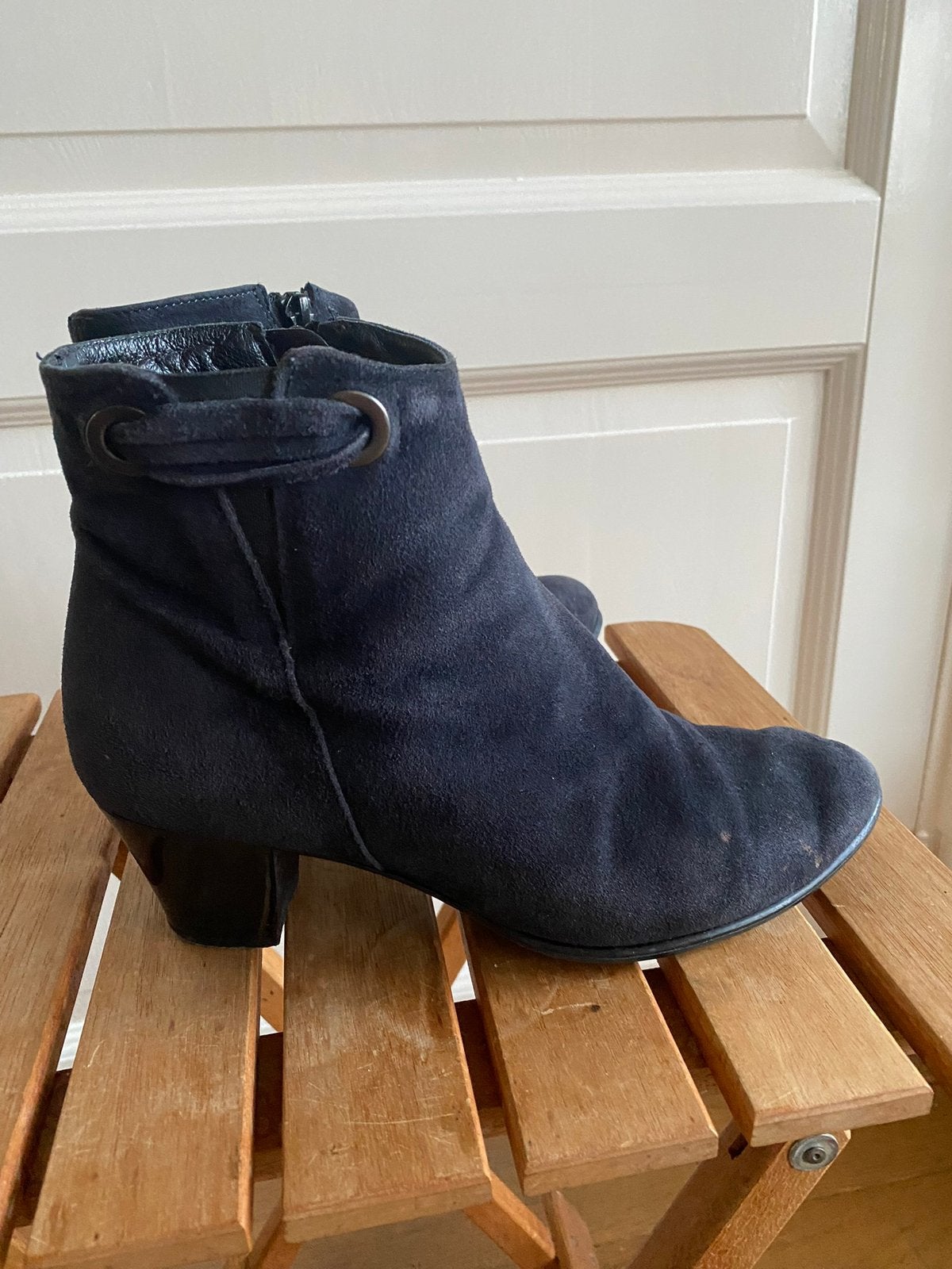 Donkerblauwe halfhoge laarsjes, maat 38, Kleding | Dames, Schoenen, Ophalen of Verzenden, Gedragen, Blauw, Lage of Enkellaarzen