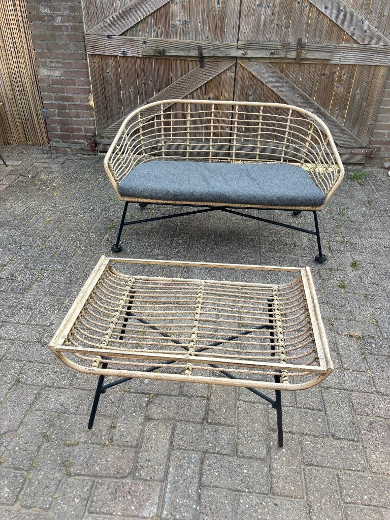 Loungebank rotan tuinsetje met tafel, Ophalen, Gebruikt, Rotan, 3 zitplaatsen