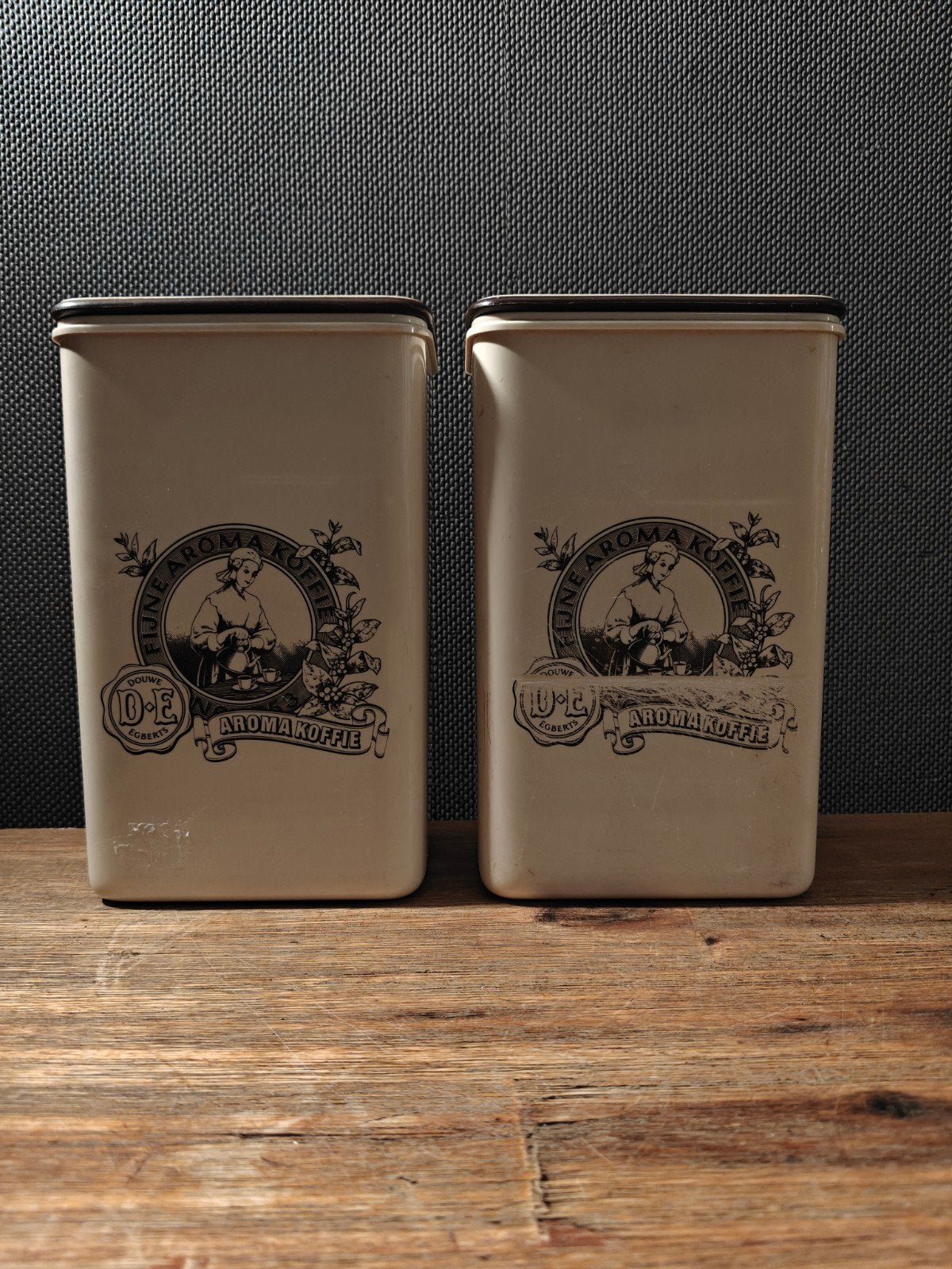 Mepal Rosti 1850 Douwe Egberts Koffiebussen (2 stuks), Antiek en Kunst, Ophalen of Verzenden