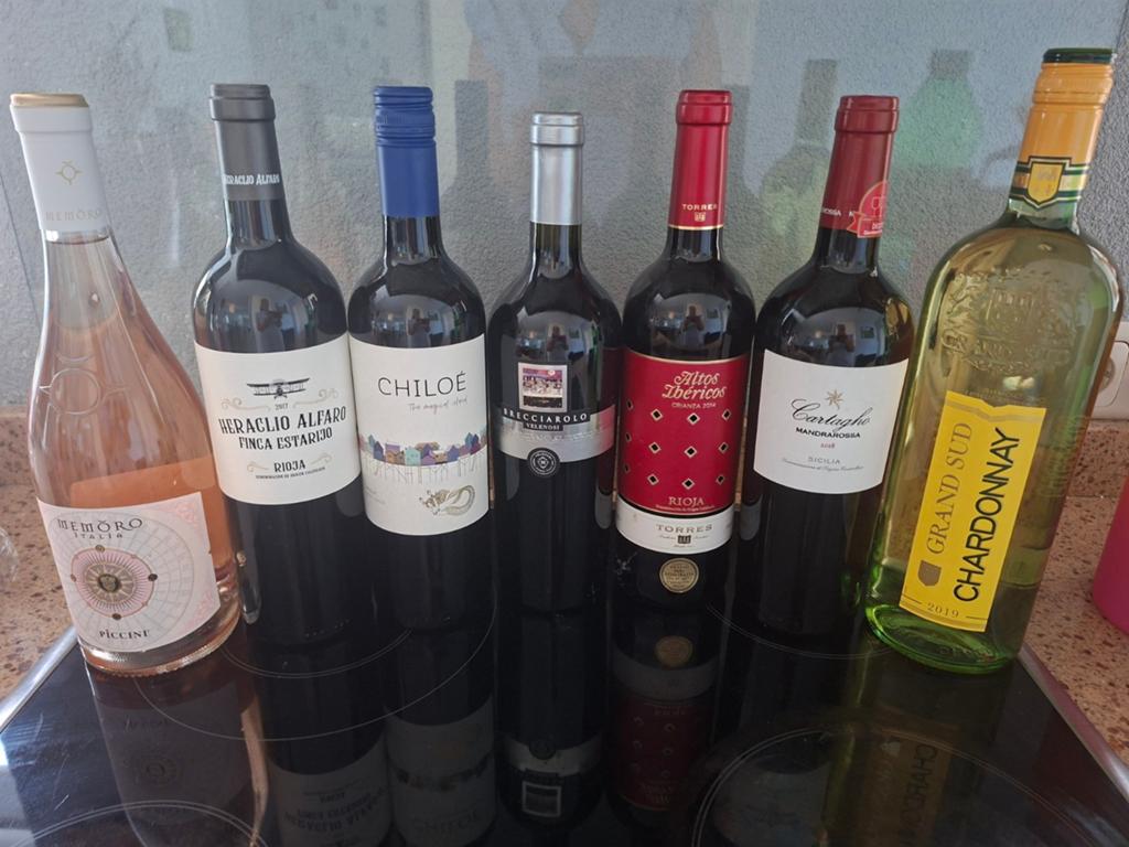 7 flessen wijn. Rood , wit , rose. Brecciarolo , altos, Ophalen of Verzenden, Nieuw, Frankrijk, Rode wijn