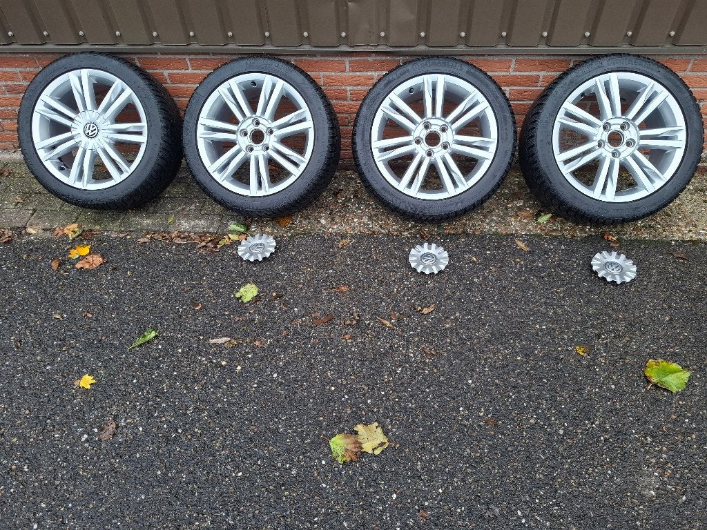 17 inch VW velgenset incl. banden,zeer nette staat!, Ophalen, Seat