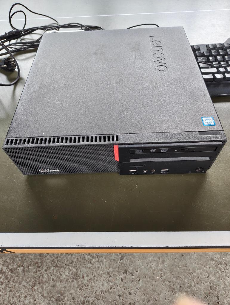 Desktop Lenovo Thinkcentre M700 met 15 processor, Computers en Software, Ophalen, HDD, 2 tot 3 Ghz, Lenovo thinkcentre