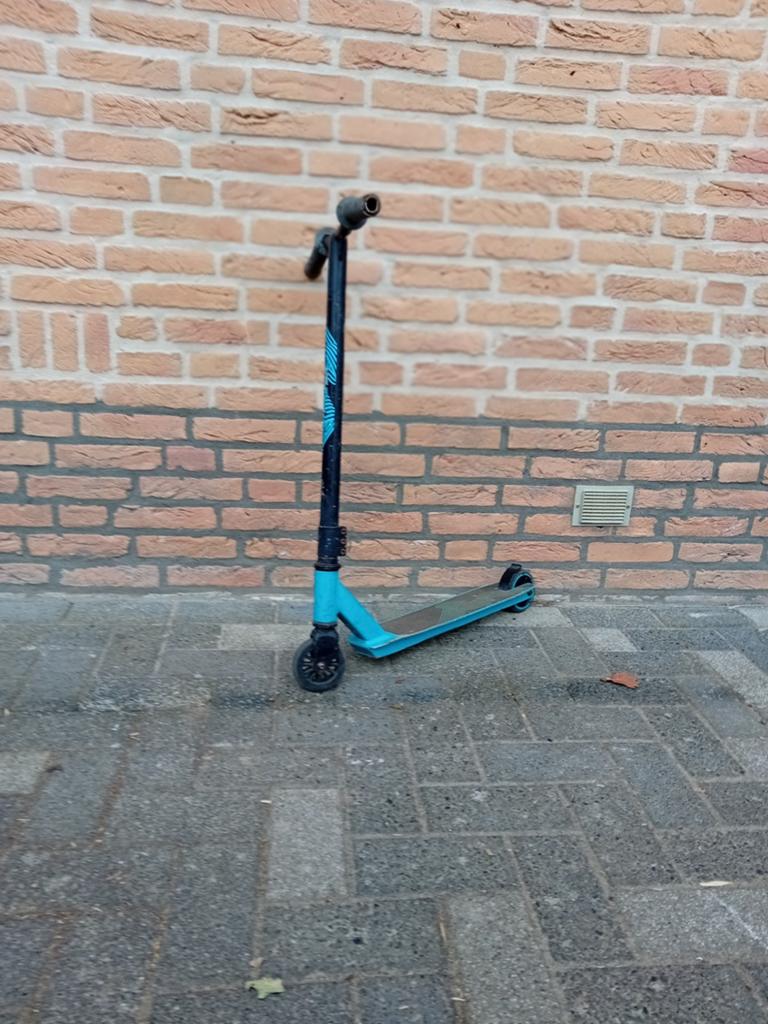 Black Dragon stunt sjpplies step, Fietsen en Brommers, Ophalen of Verzenden, Gebruikt, Gewone step, Black dragon stunt step