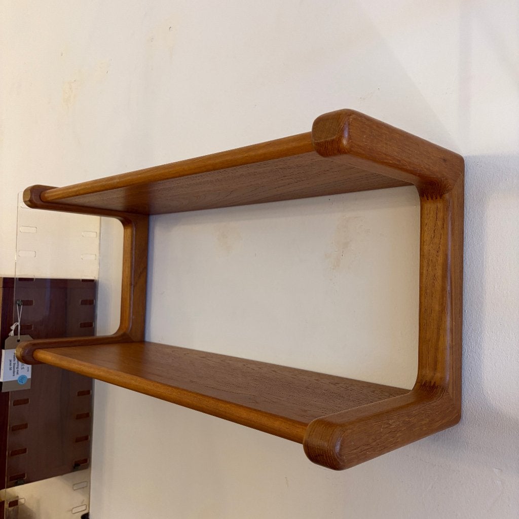 Deense dubbele wandplank teak van Dyrlund, Ophalen, Gebruikt