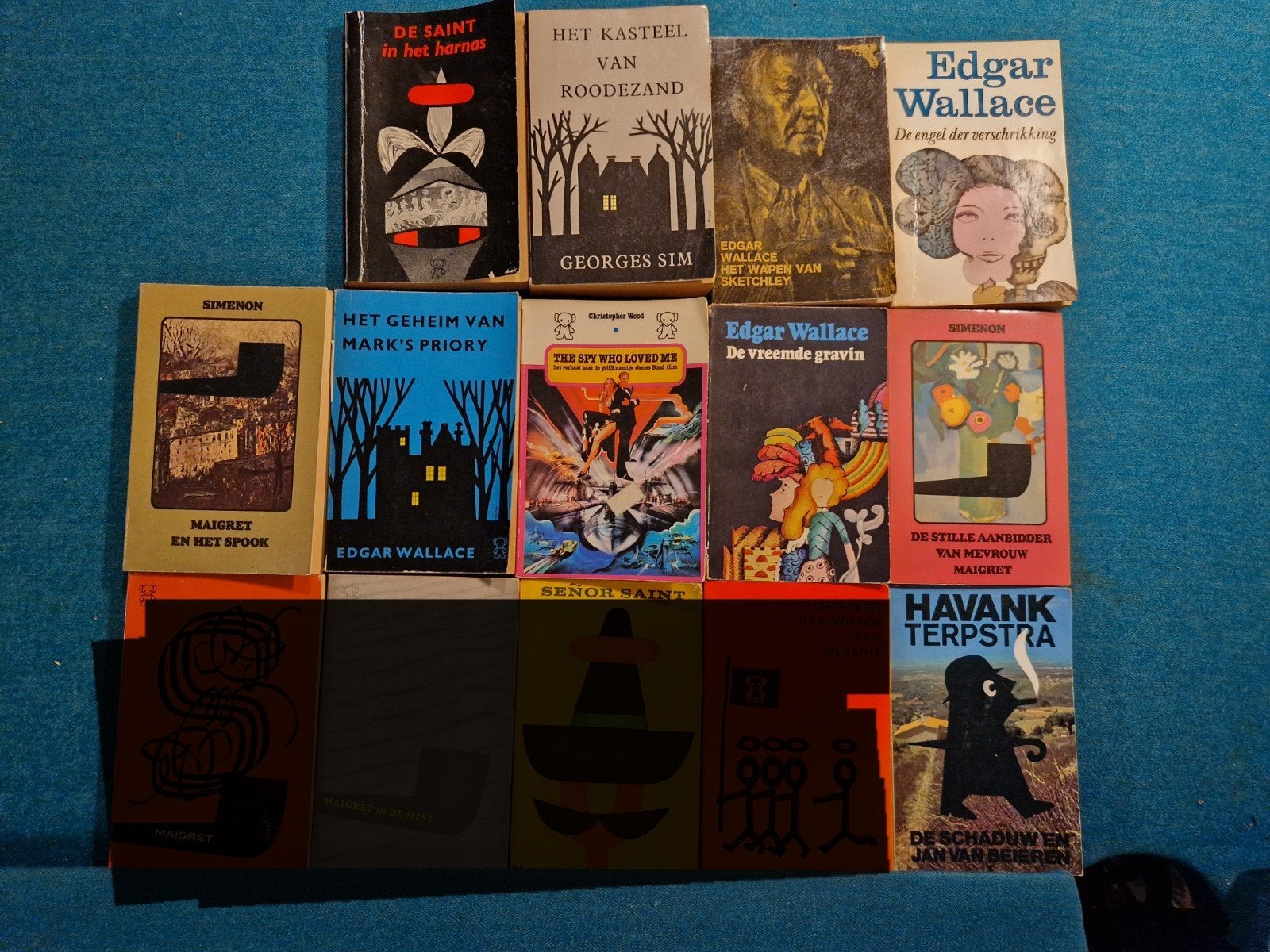 Zwarte beertjes pockets, Ophalen of Verzenden, Gelezen, Georges Simenon, Edgar Wallace, Leslie Charteris