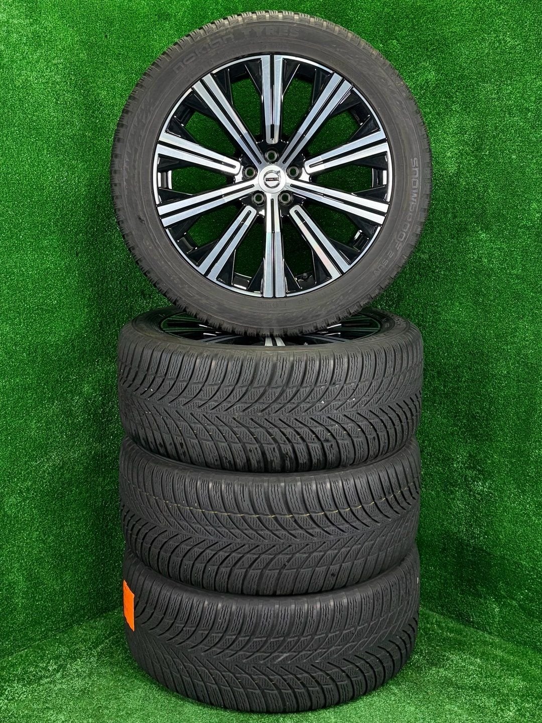Originele 20 inch Volvo R-Design velgen winterbanden XC90, Gebruikt, -, 275 mm, -