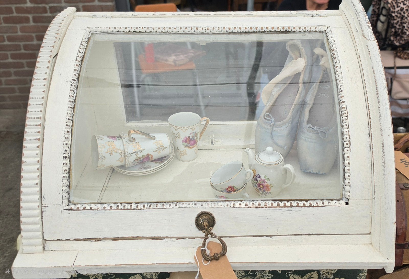 Vitrinekastje met Bol Glas, Ophalen of Verzenden